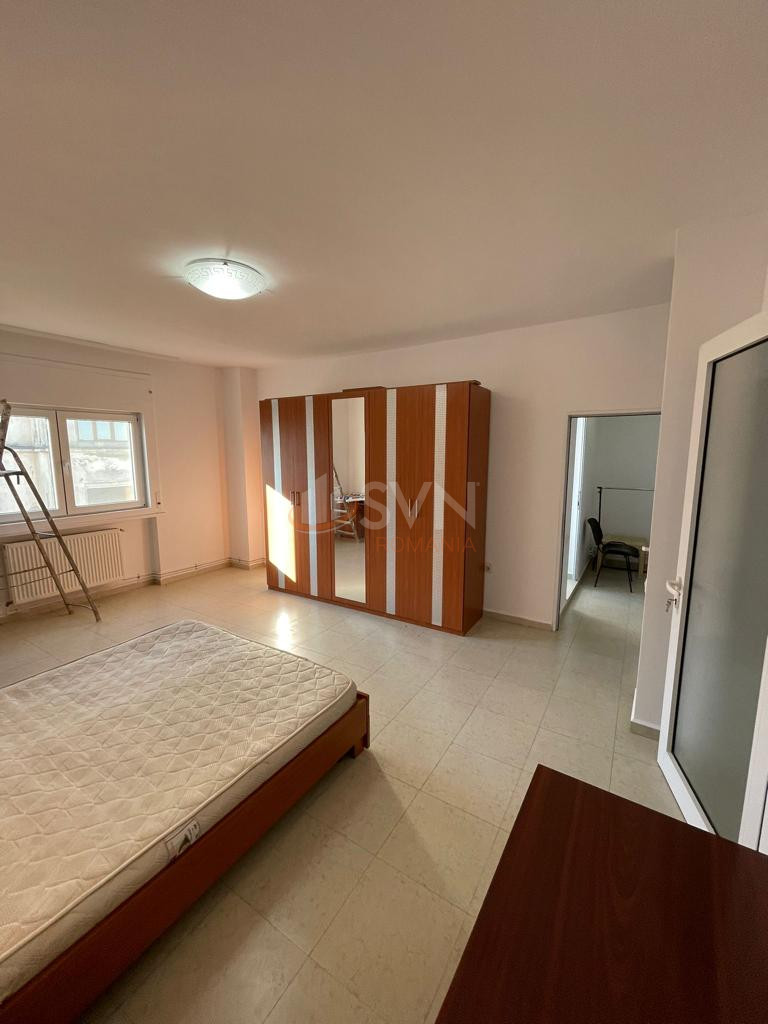 Apartament, 4 camere Bucuresti/Romana