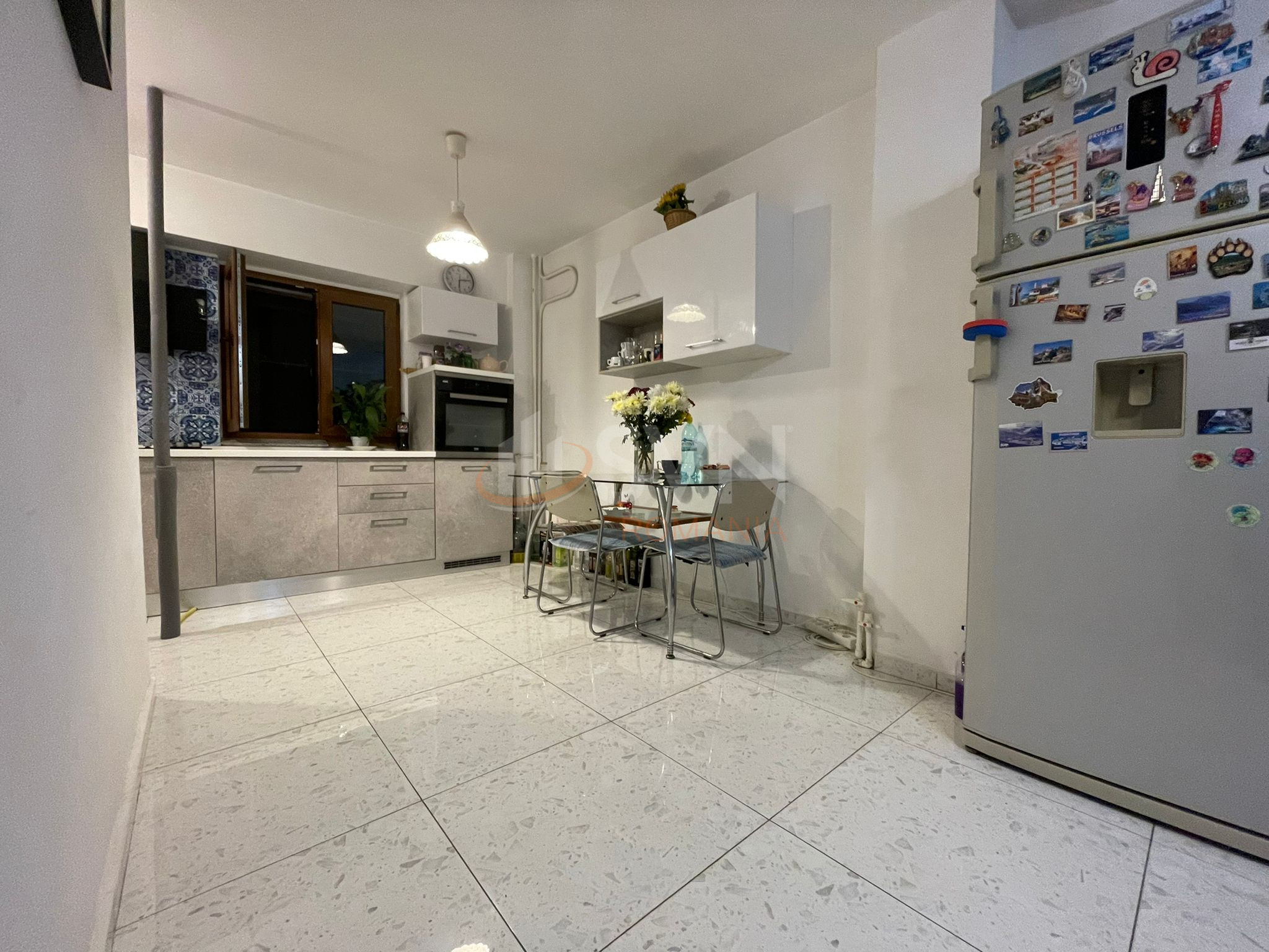 Apartament, 4 camere Bucuresti/Calea Calarasilor