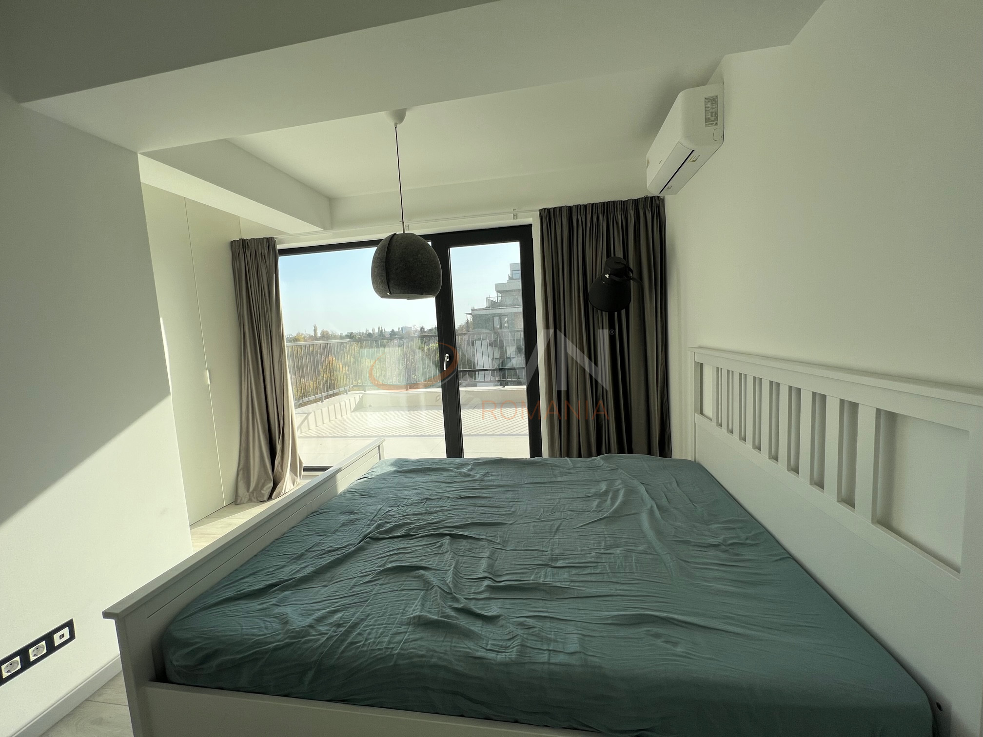 Apartament, 4 camere Bucuresti/Sisesti