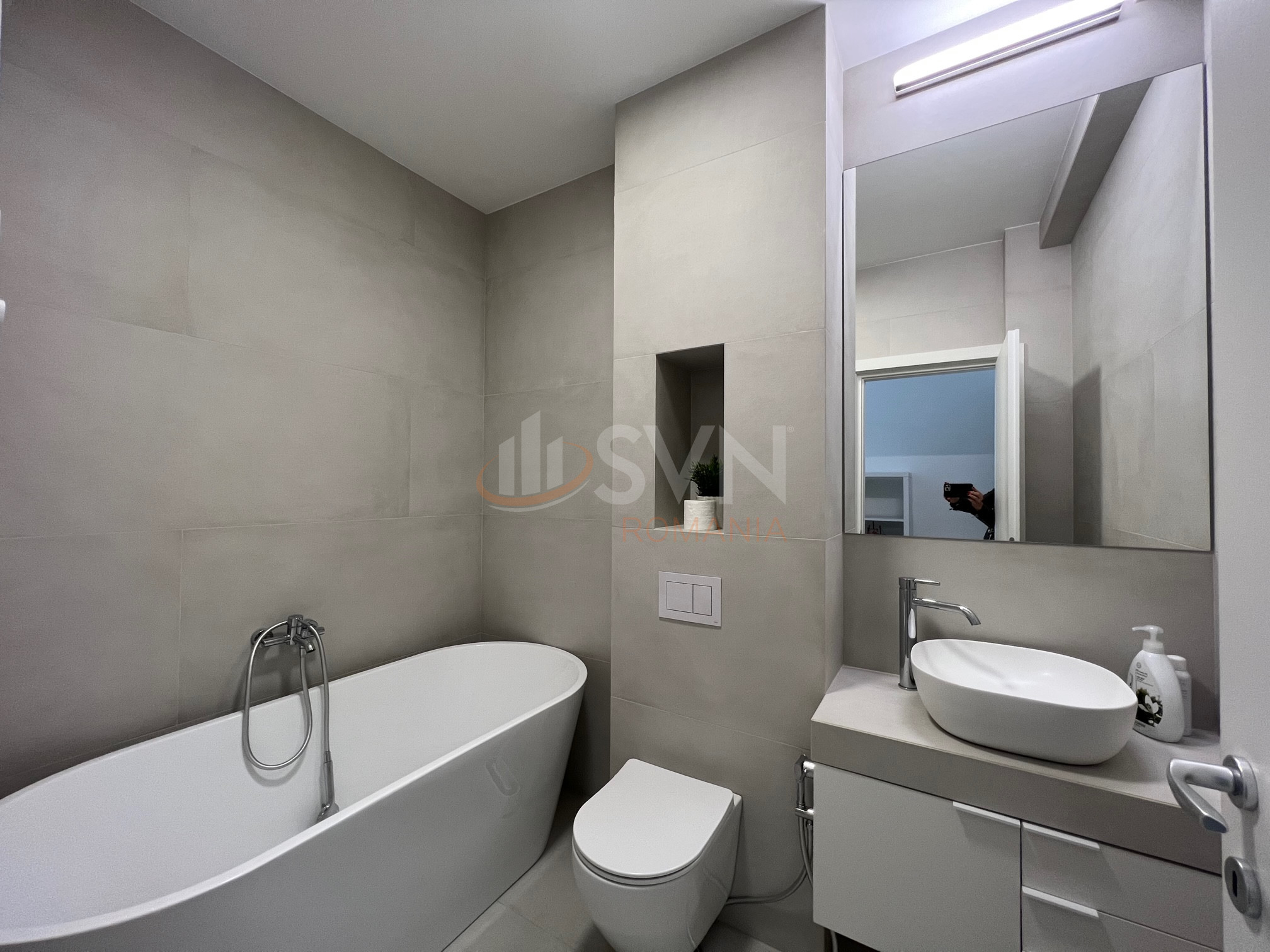 Apartament, 4 camere Bucuresti/Sisesti