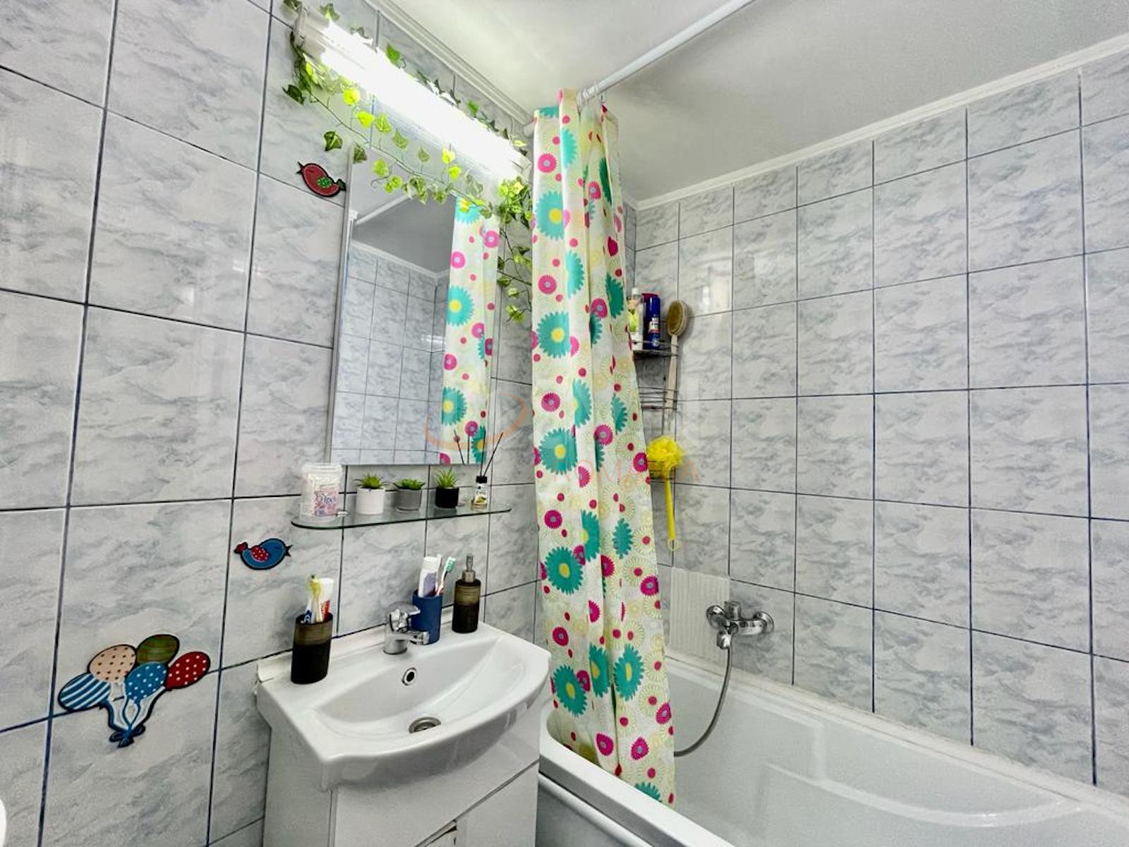 Apartament, 4 camere Bucuresti/Bucur Obor