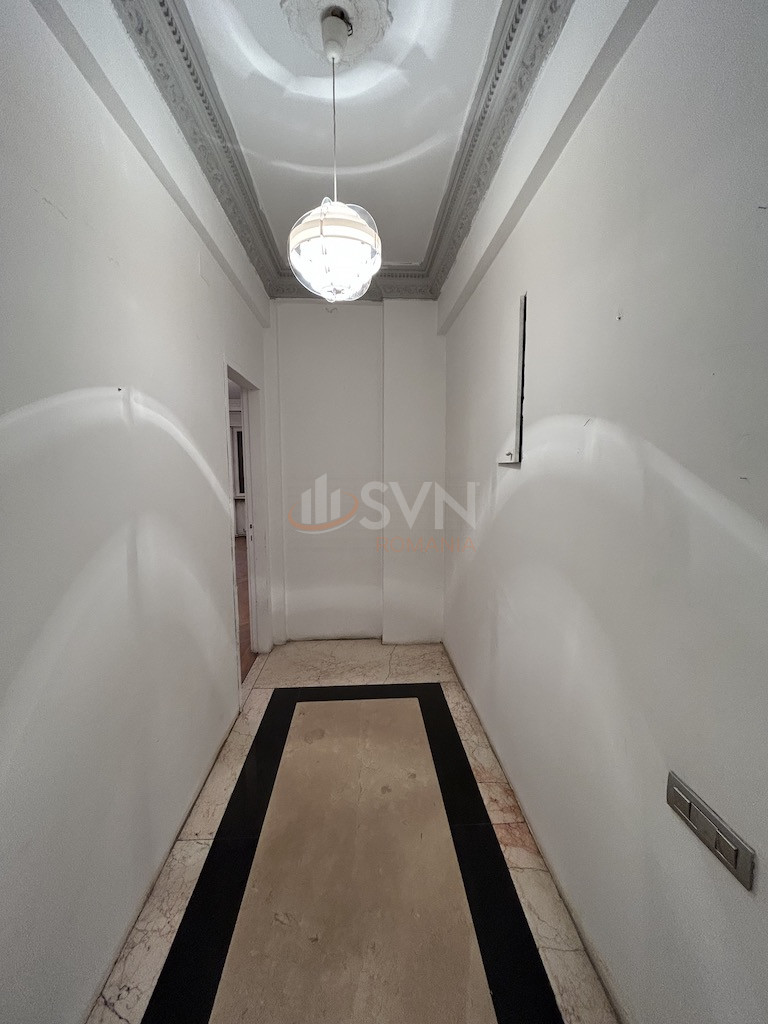 Apartament, 4 camere Bucuresti/Armeneasca