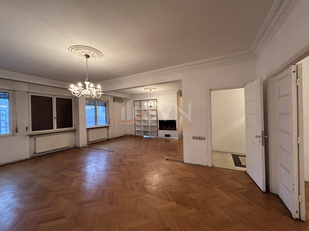 Apartament, 4 camere Bucuresti/Armeneasca