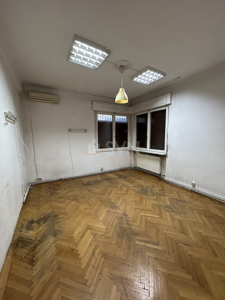 Apartament, 4 camere Bucuresti/Armeneasca