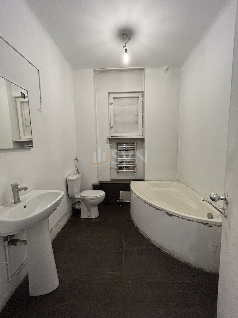 Apartament, 4 camere Bucuresti/Armeneasca