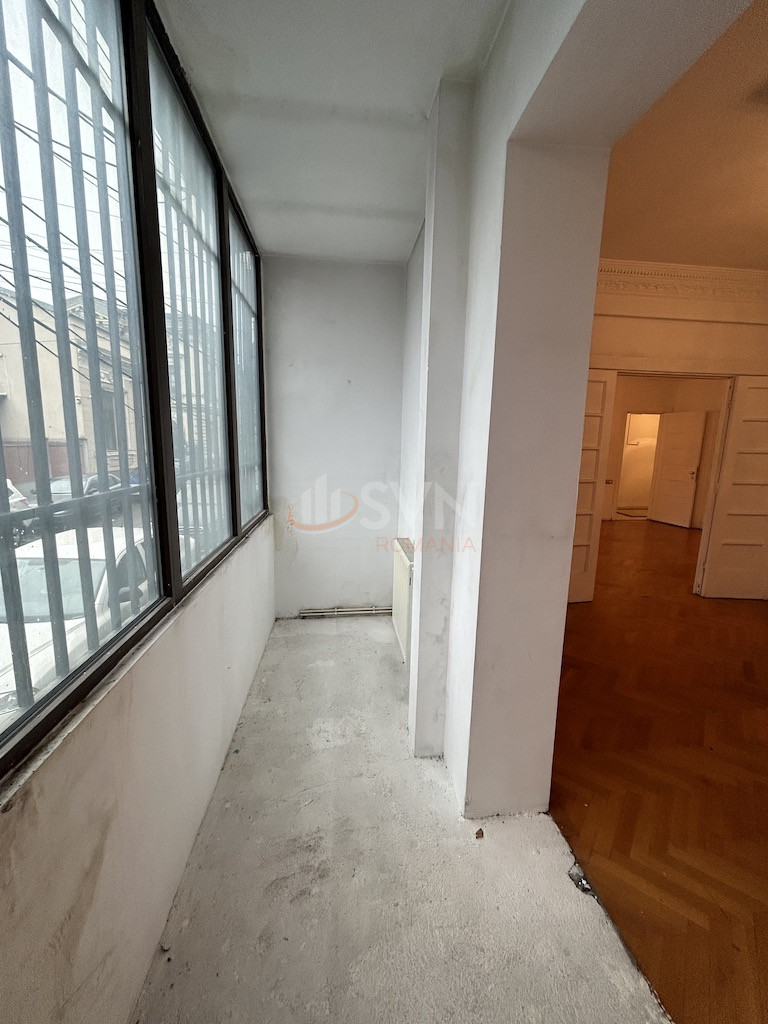 Apartament, 4 camere Bucuresti/Armeneasca