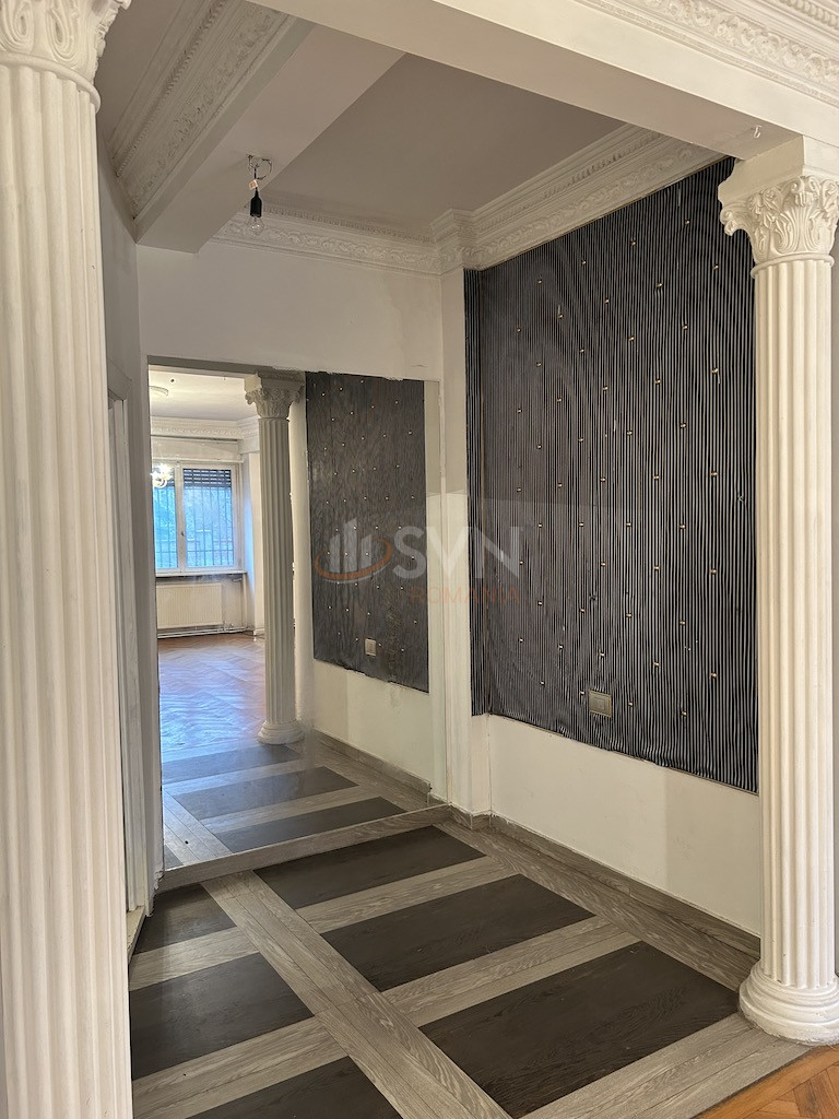 Apartament, 4 camere Bucuresti/Armeneasca
