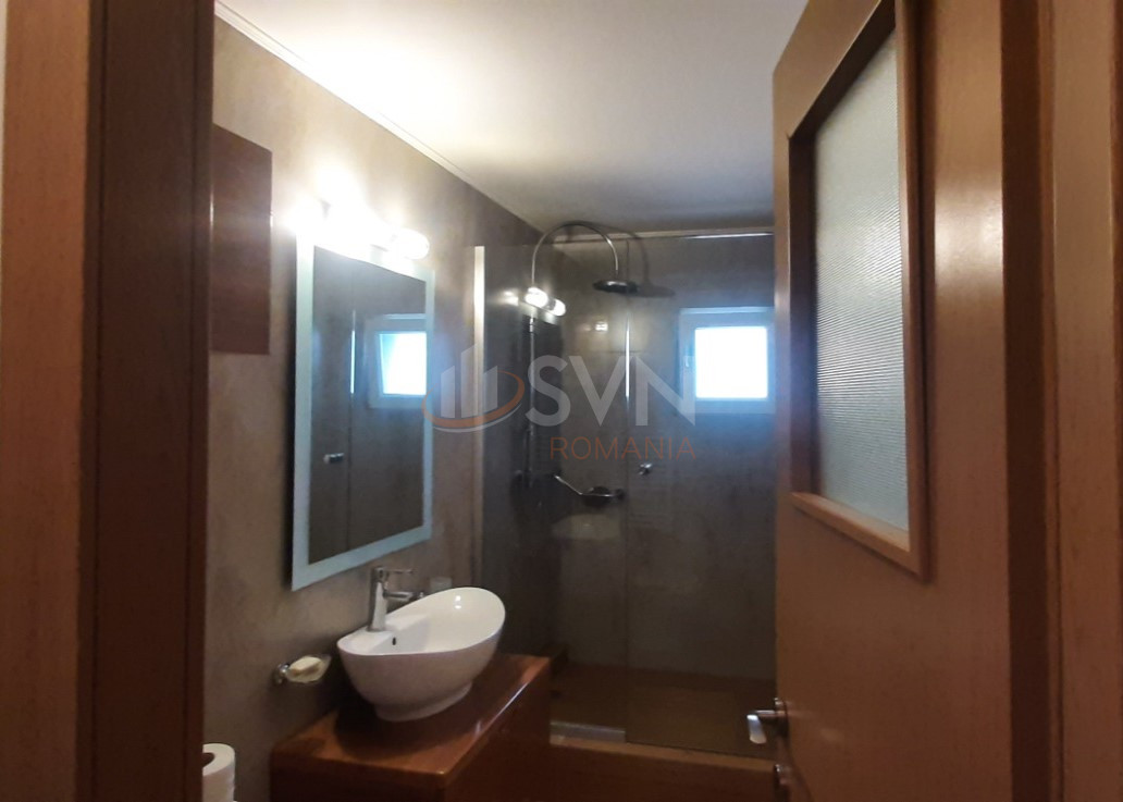 Apartament, 4 camere Bucuresti/Lacul Tei