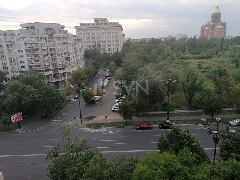 Apartament, 4 camere Bucuresti/Libertatii