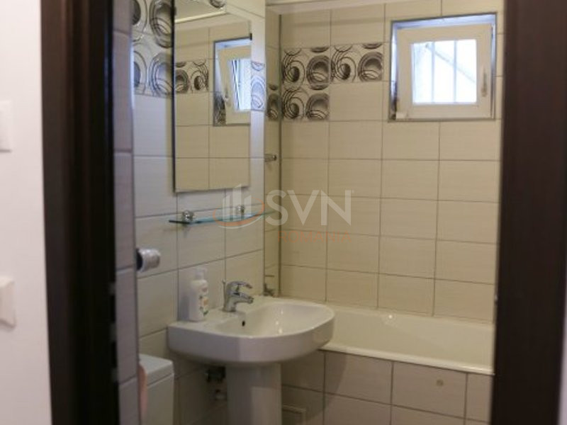 Apartament, 4 camere Bucuresti/Libertatii