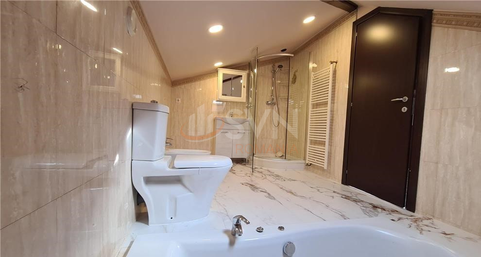 Apartament, 4 camere Bucuresti/Tei