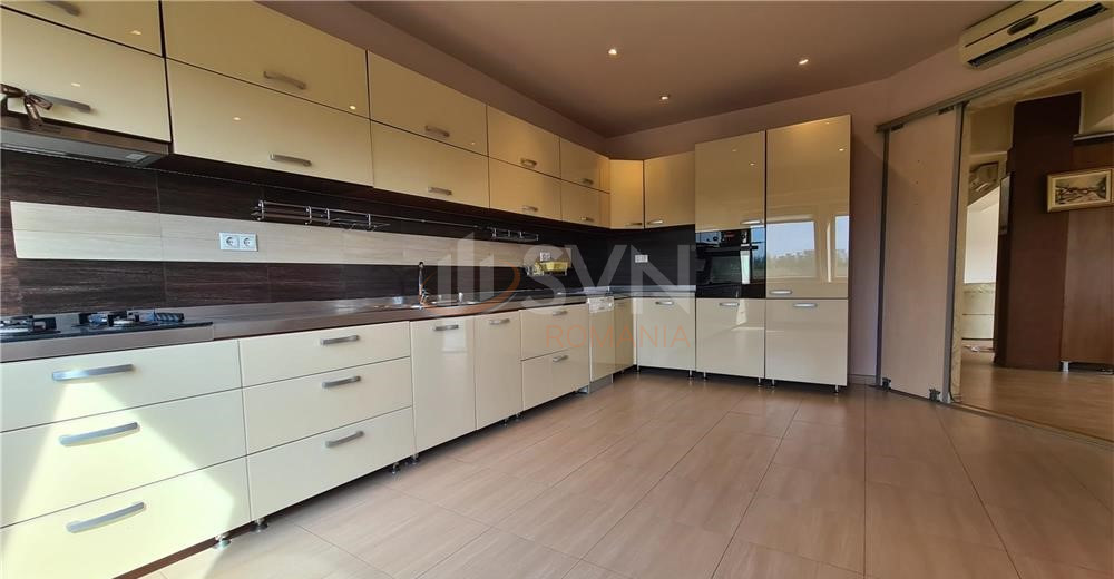 Apartament, 4 camere Bucuresti/Tei