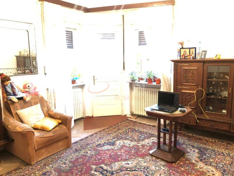 Apartament, 4 camere Bucuresti/Dacia