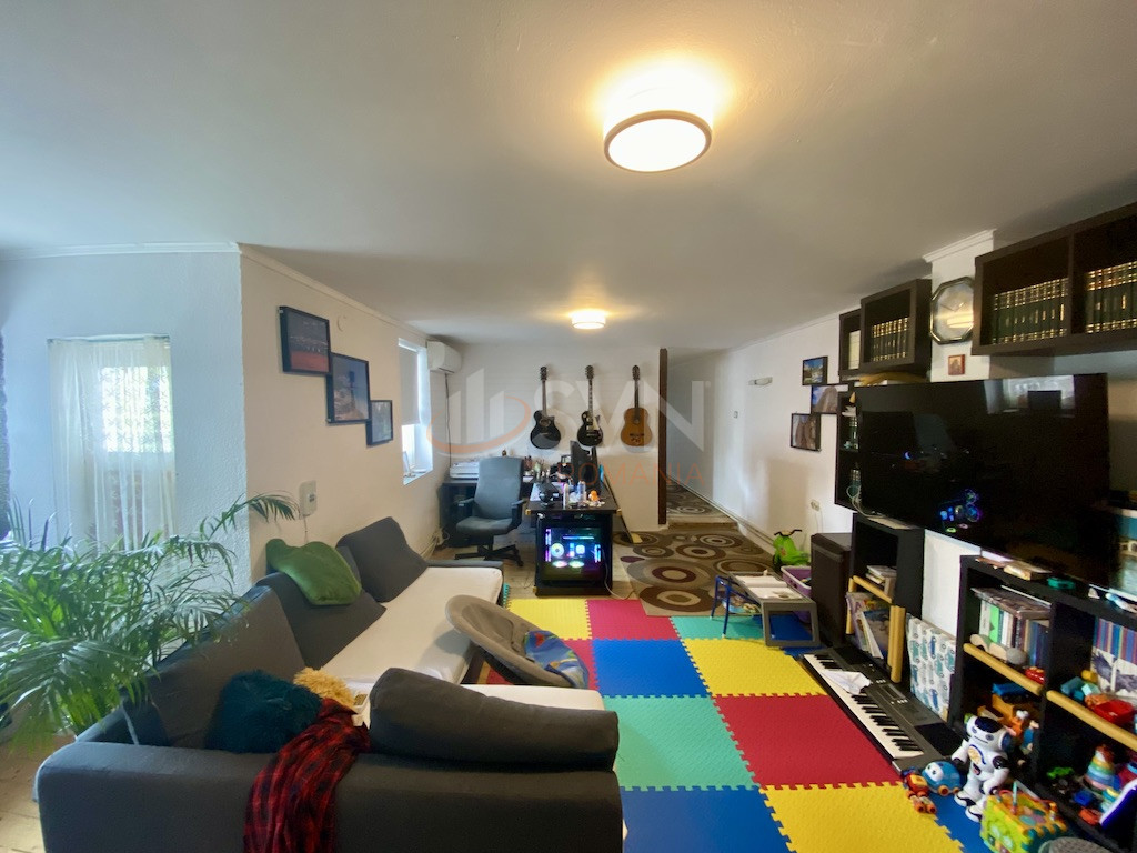 Apartament, 4 camere Bucuresti/Banu Manta