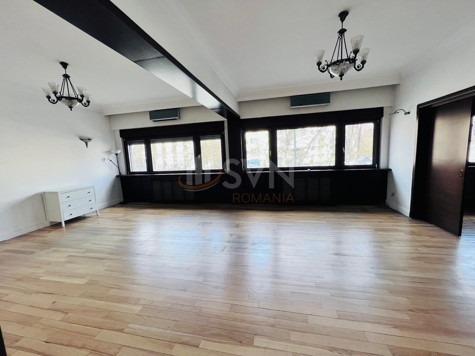 Apartament, 4 camere Bucuresti/Victoriei