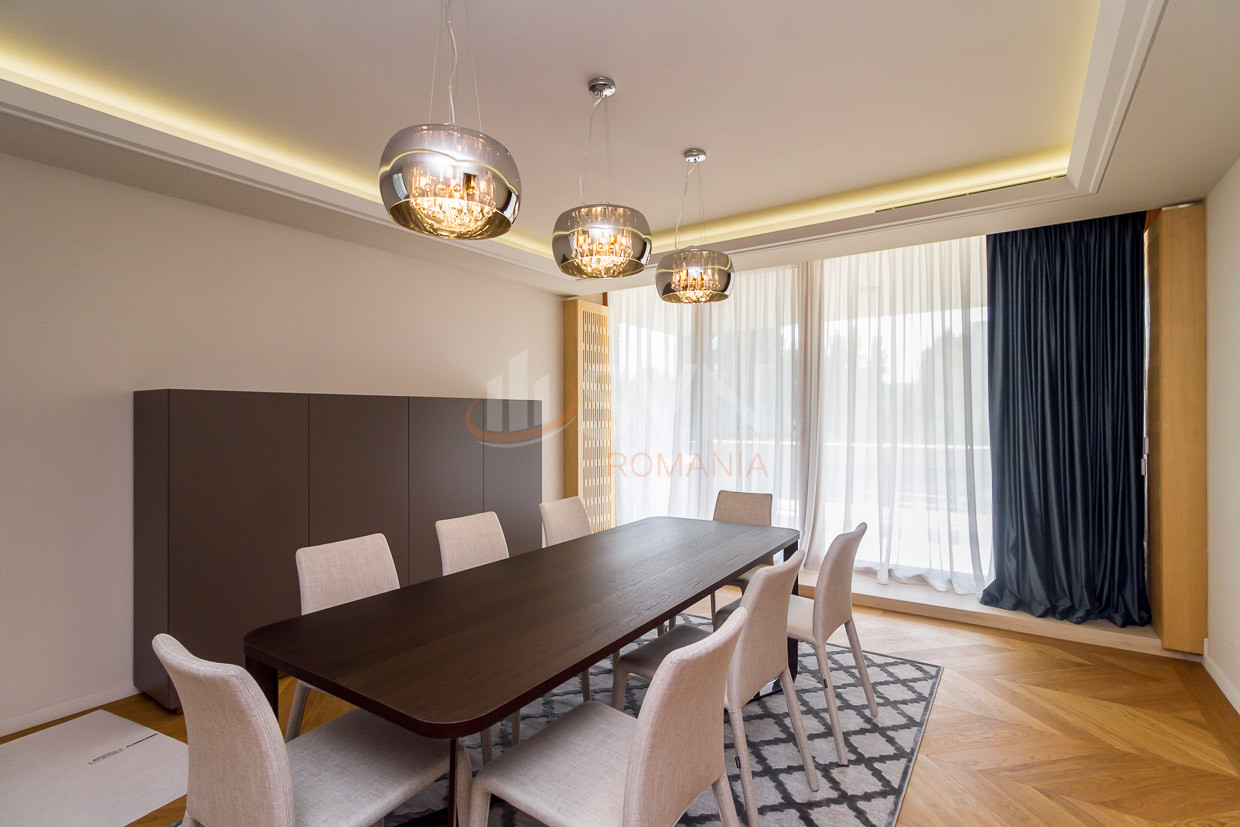 Apartament, 4 camere Bucuresti/Primaverii