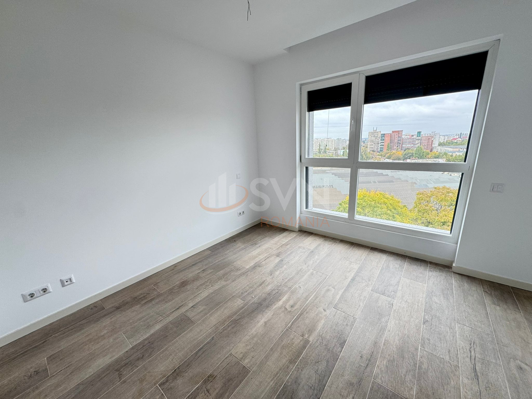 Apartament, 4 camere Bucuresti/Basarab