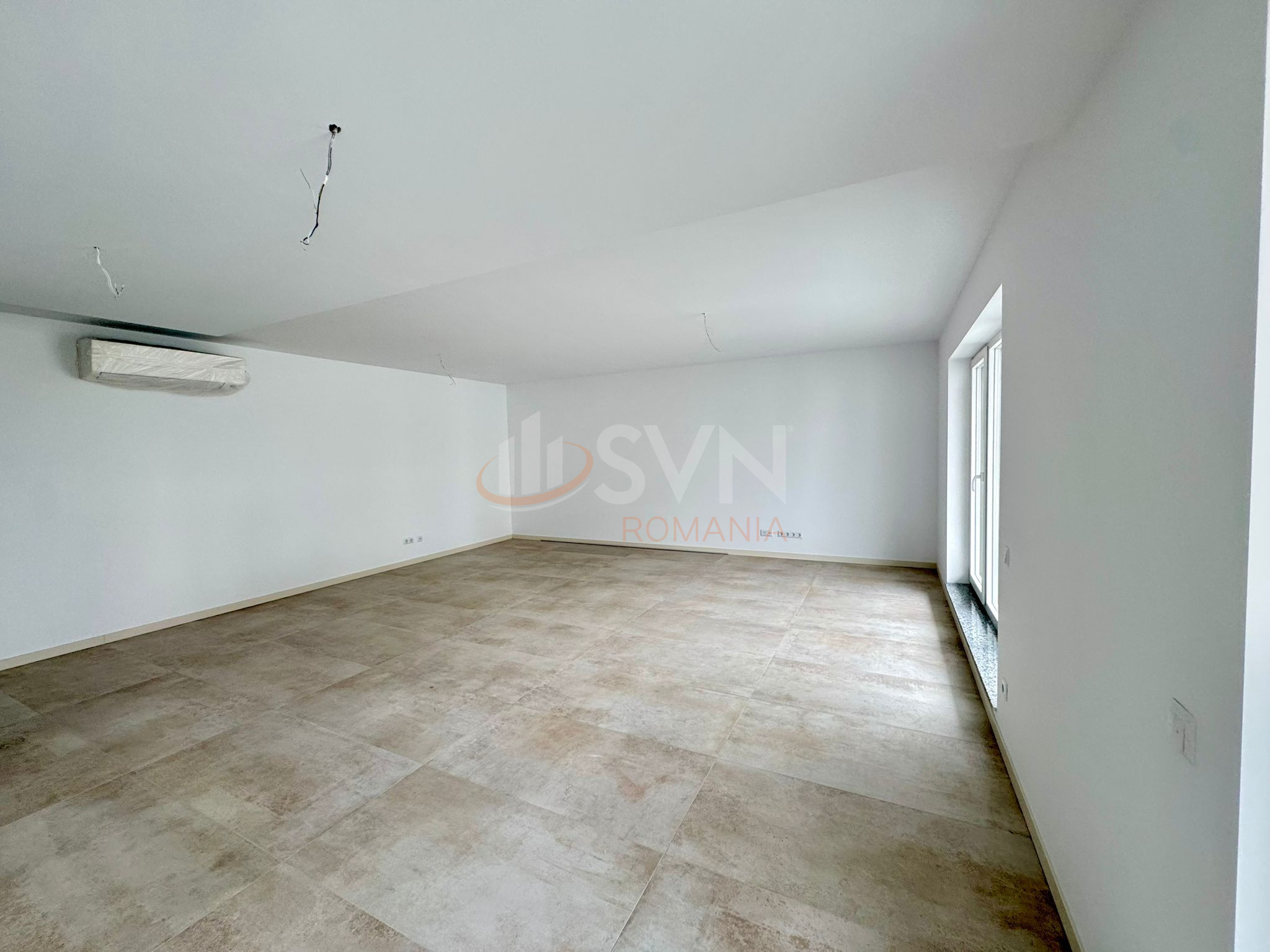 Apartament, 4 camere Bucuresti/Basarab