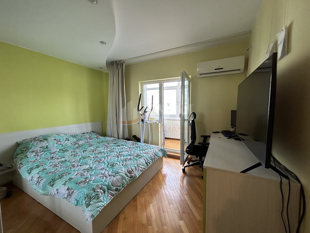 Apartament, 4 camere Bucuresti/Aviatiei