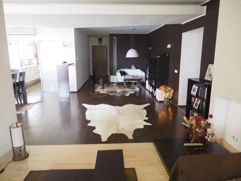 Apartament, 4 camere Bucuresti/Herastrau