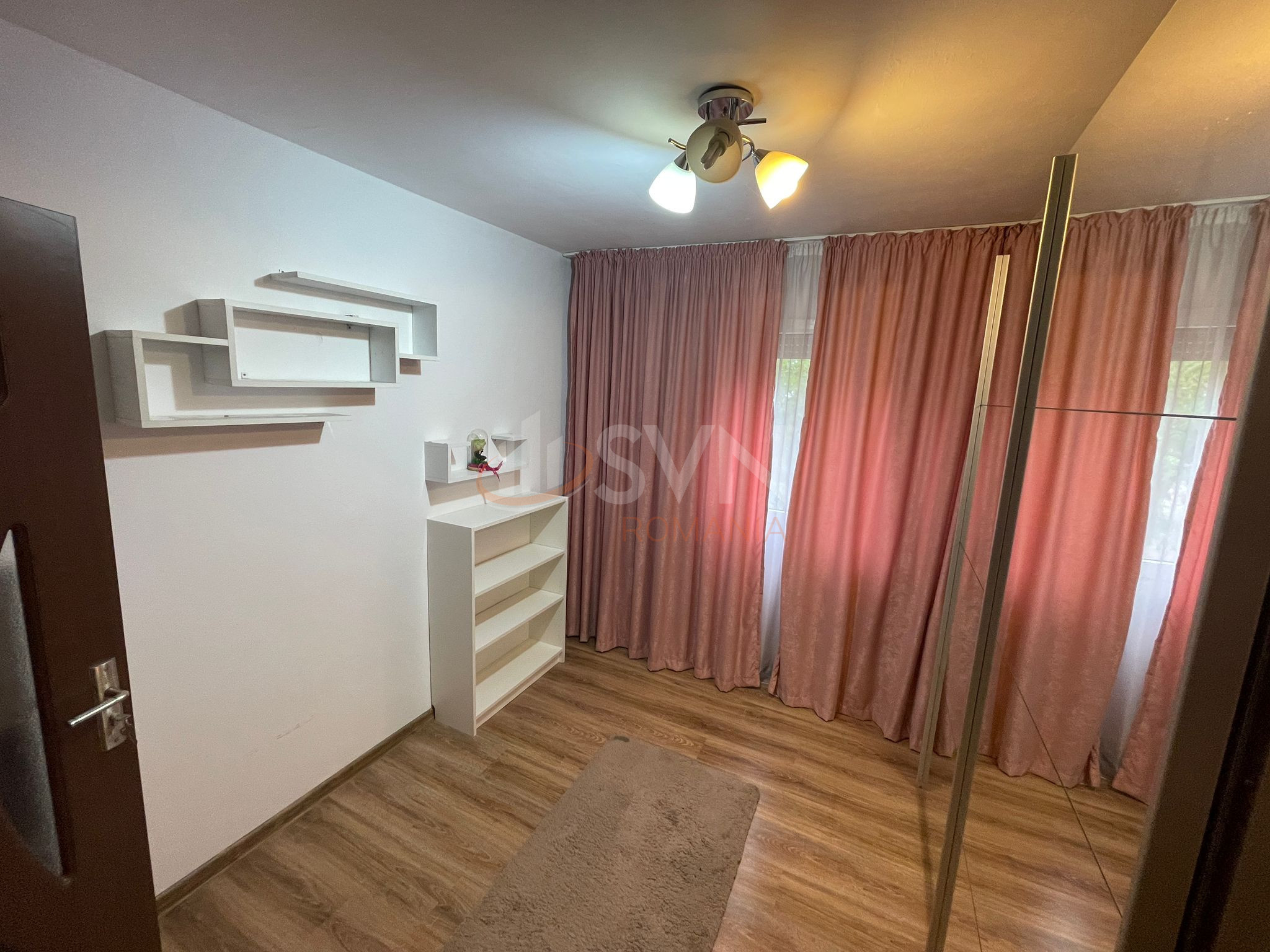 Apartament, 4 camere Bucuresti/Titan