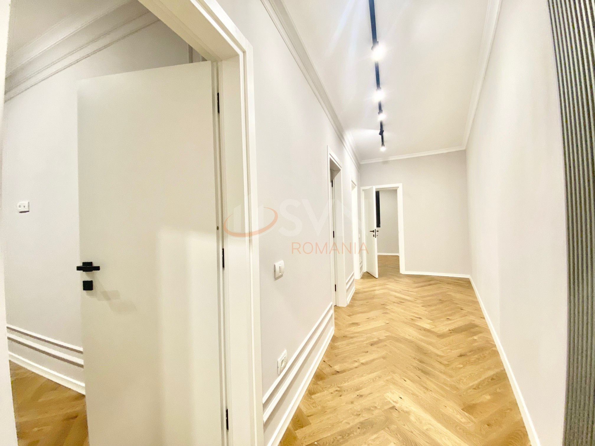 Apartament, 4 camere Bucuresti/Piata Unirii (s3)