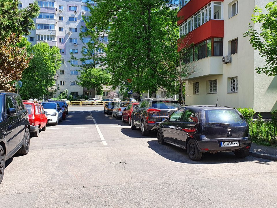 Apartament, 4 camere Bucuresti/Turda