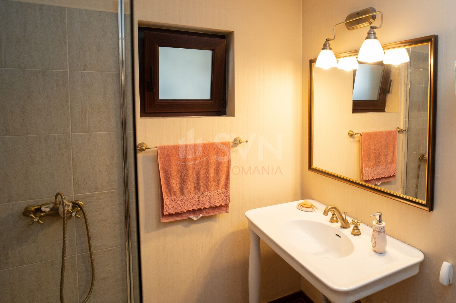 Apartament, 4 camere Bucuresti/Aviatiei