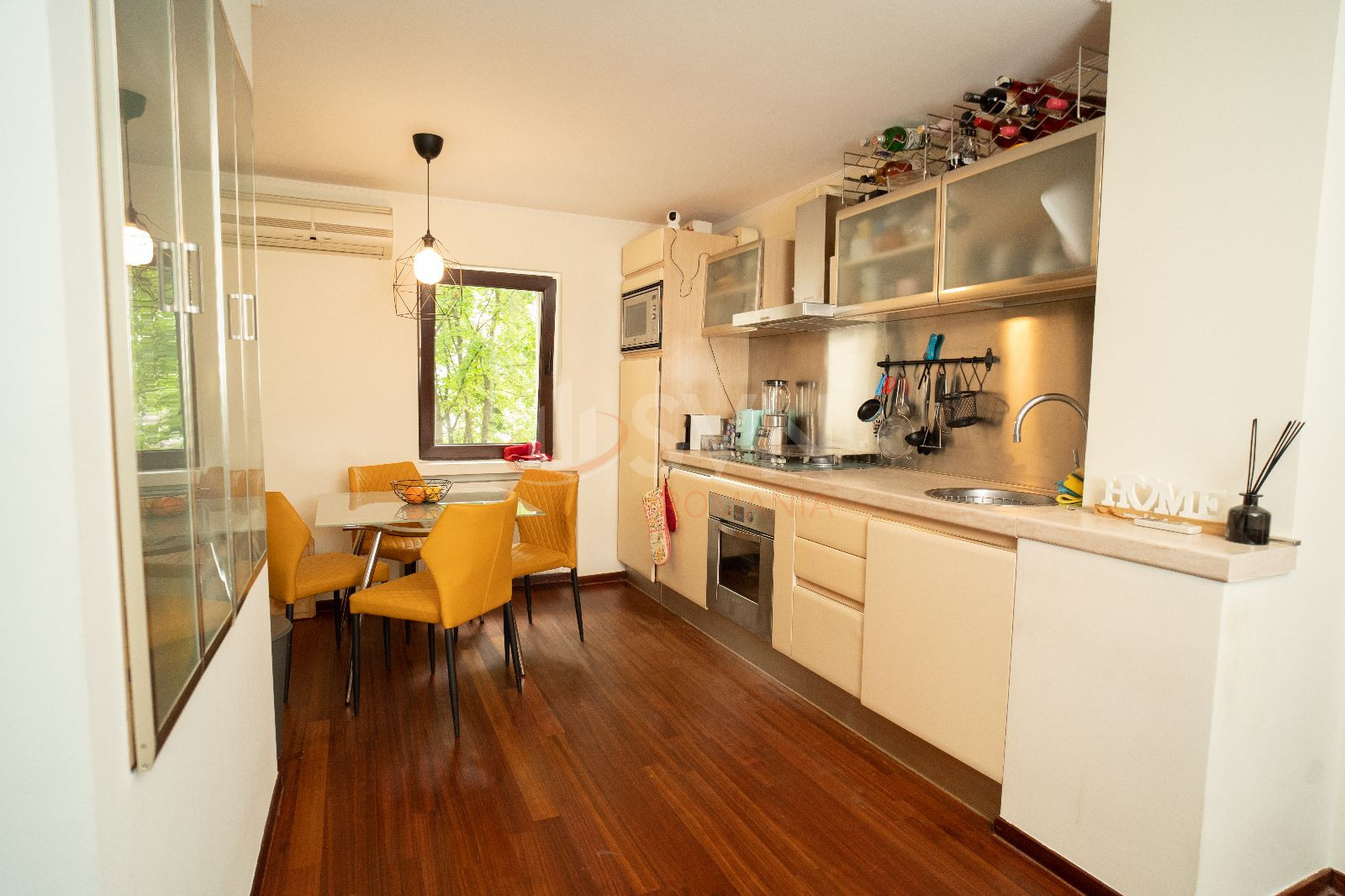 Apartament, 4 camere Bucuresti/Aviatiei