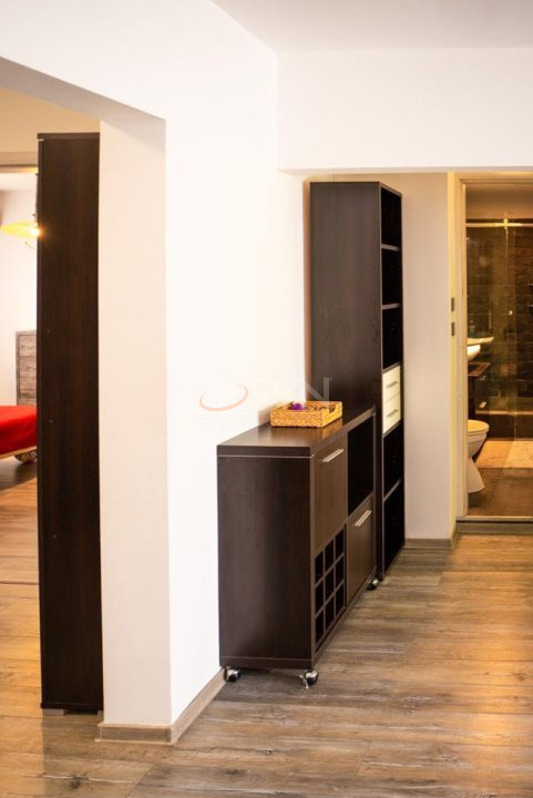 Apartament, 4 camere Bucuresti/Lacul Tei