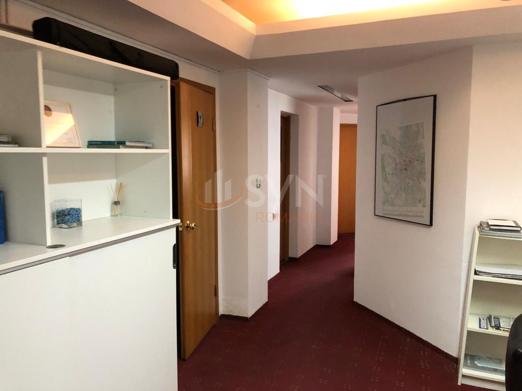 Apartament, 4 camere Bucuresti/Banu Manta