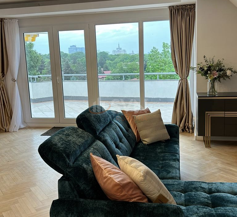 Apartament, 4 camere Bucuresti/Primaverii
