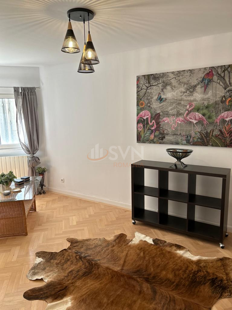 Apartament, 4 camere Bucuresti/Primaverii