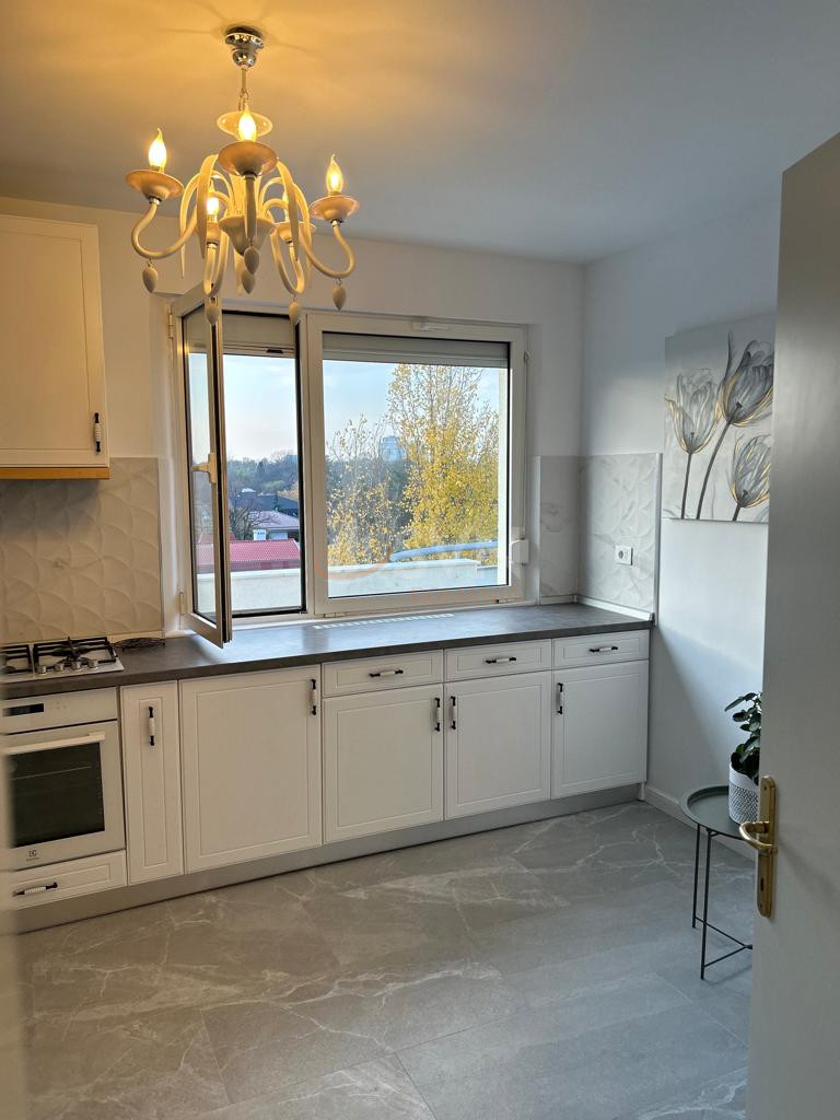 Apartament, 4 camere Bucuresti/Primaverii