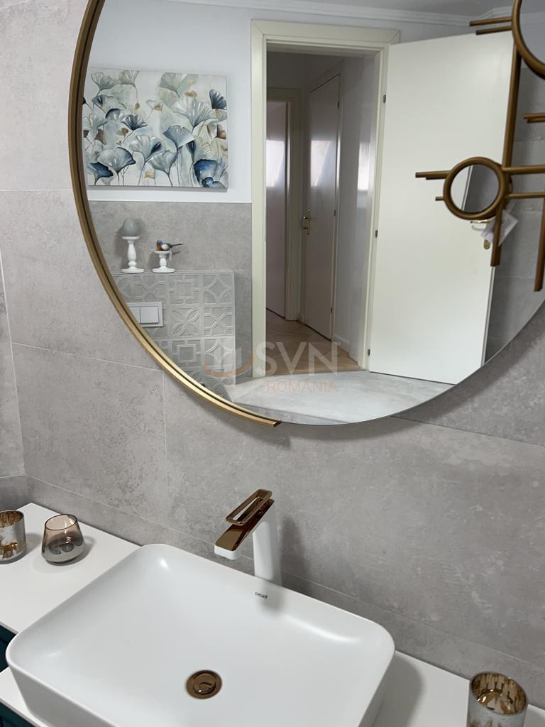 Apartament, 4 camere Bucuresti/Primaverii