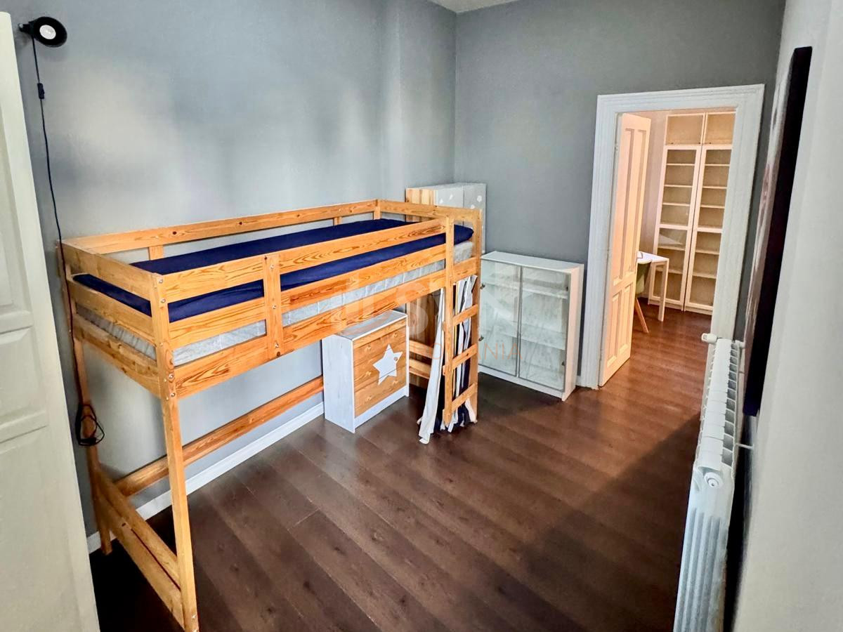 Apartament, 4 camere Bucuresti/Piata Unirii (s3)