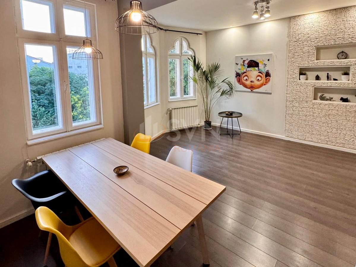 Apartament, 4 camere Bucuresti/Piata Unirii (s3)