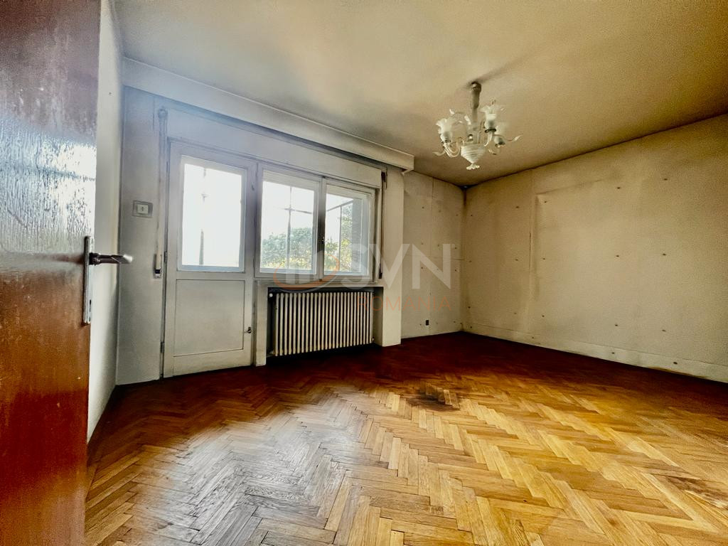 Apartament, 4 camere Bucuresti/Calea Victoriei