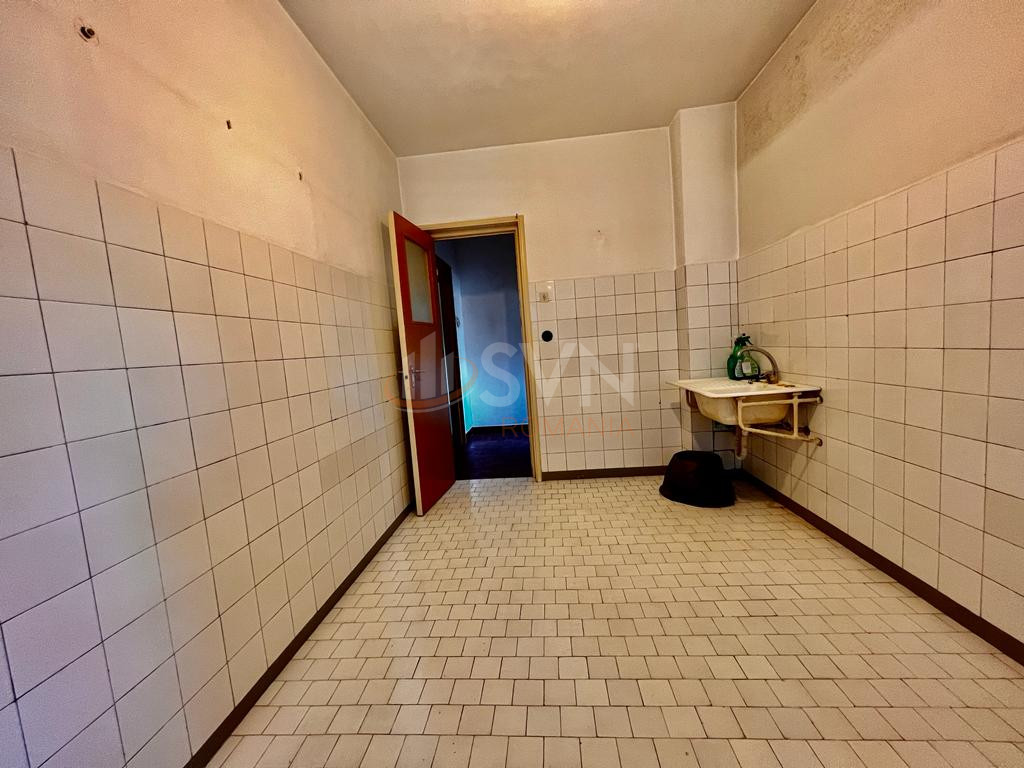 Apartament, 4 camere Bucuresti/Calea Victoriei