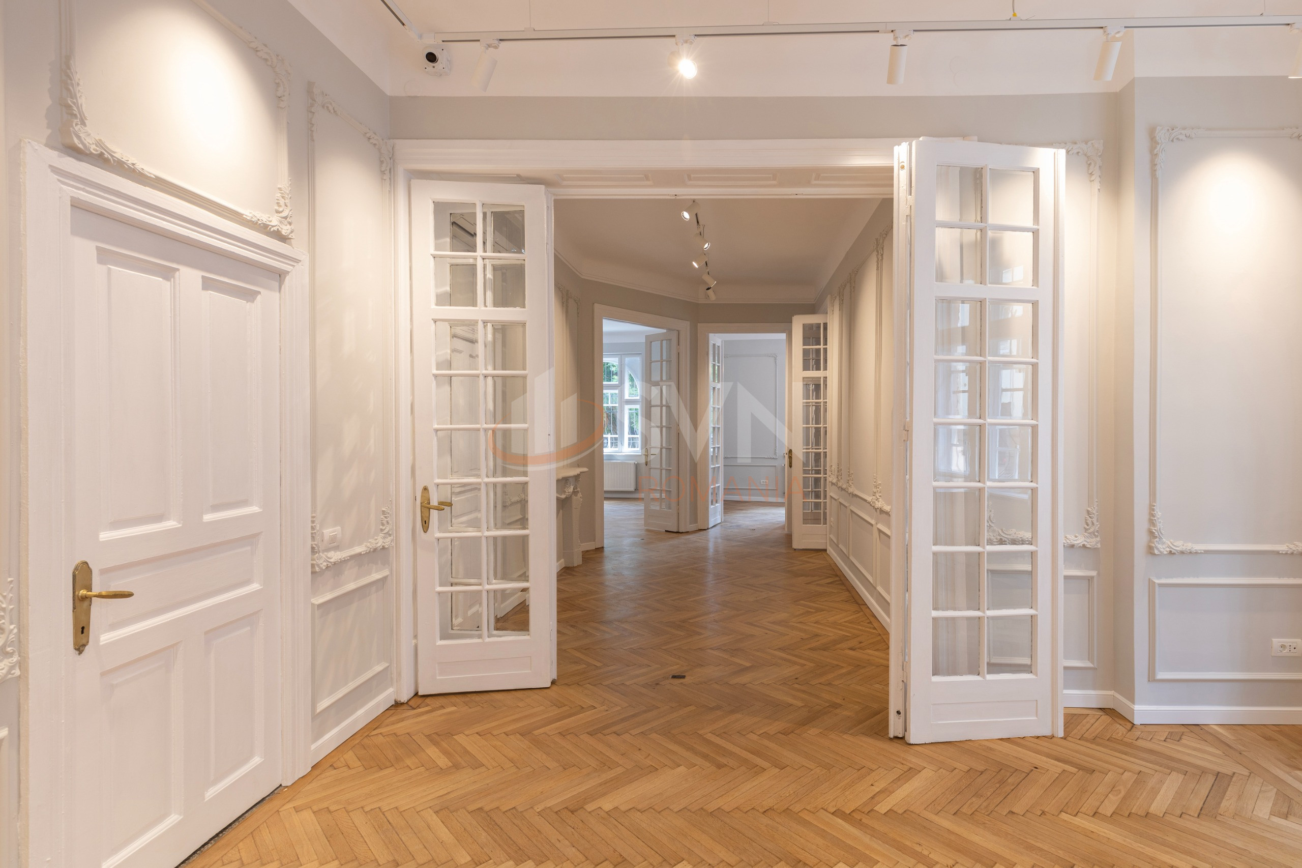 Apartament, 4 camere Bucuresti/Dacia