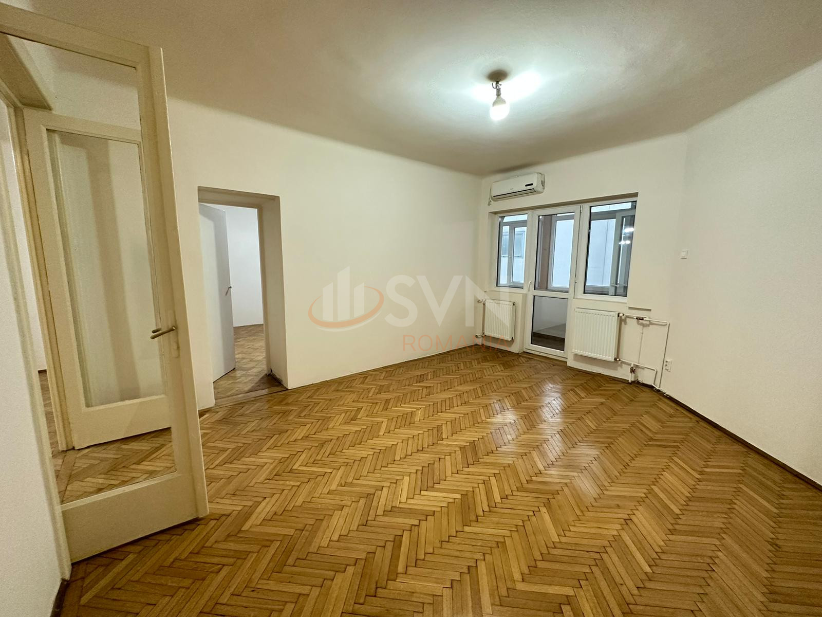 Apartament, 4 camere Bucuresti/Piata Victoriei