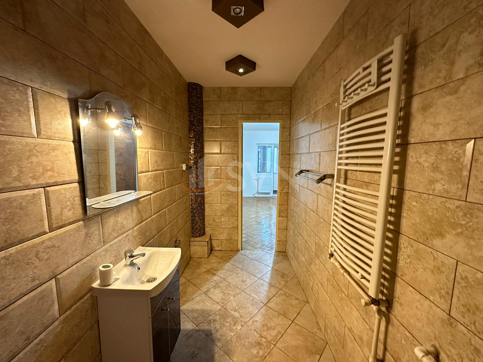 Apartament, 4 camere Bucuresti/Piata Victoriei
