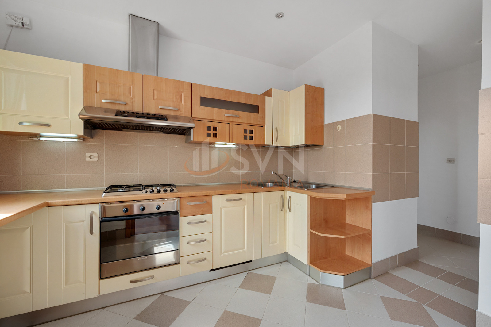 Apartament, 4 camere Bucuresti/Aviatorilor