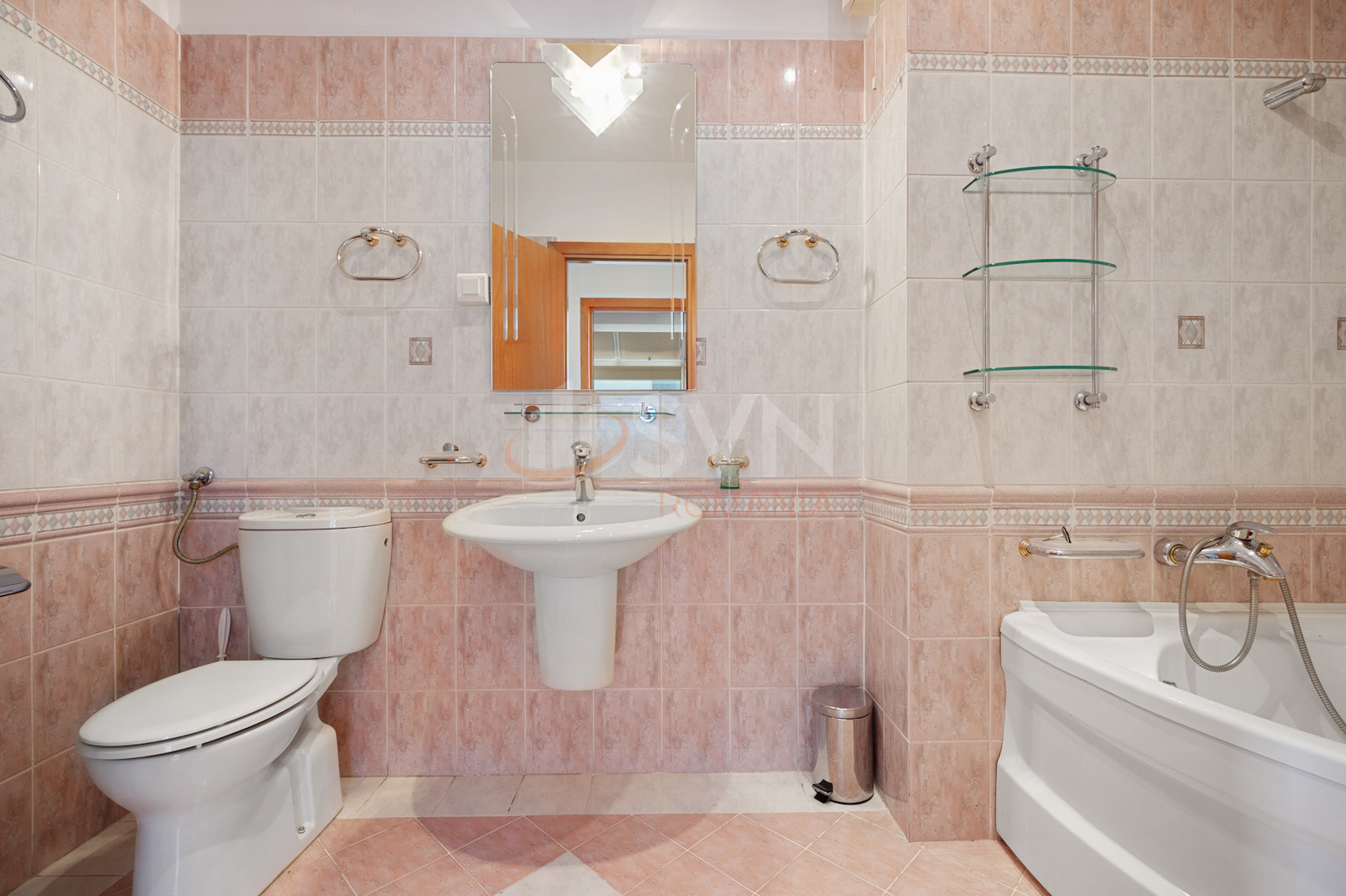 Apartament, 4 camere Bucuresti/Aviatorilor