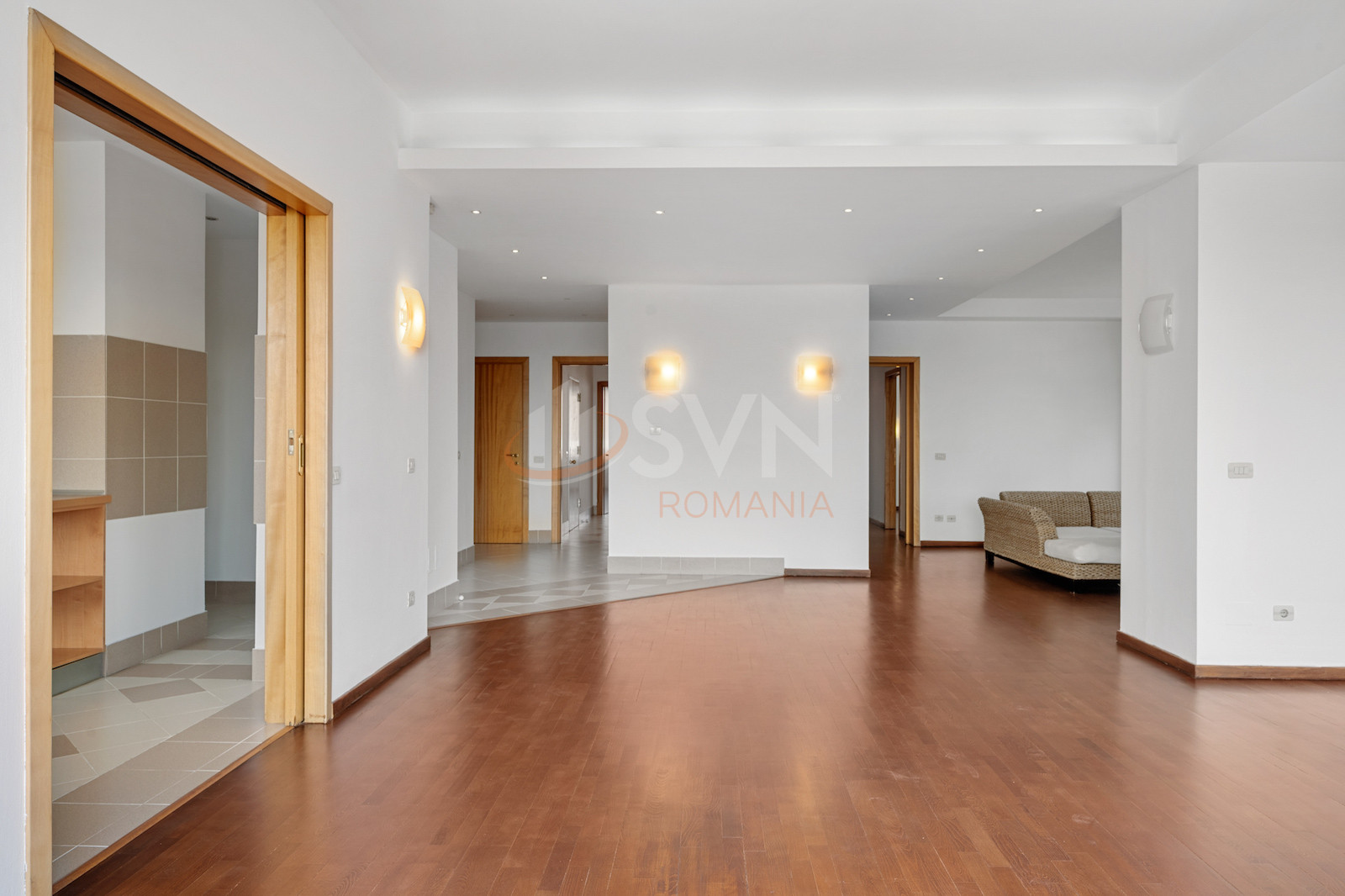 Apartament, 4 camere Bucuresti/Aviatorilor