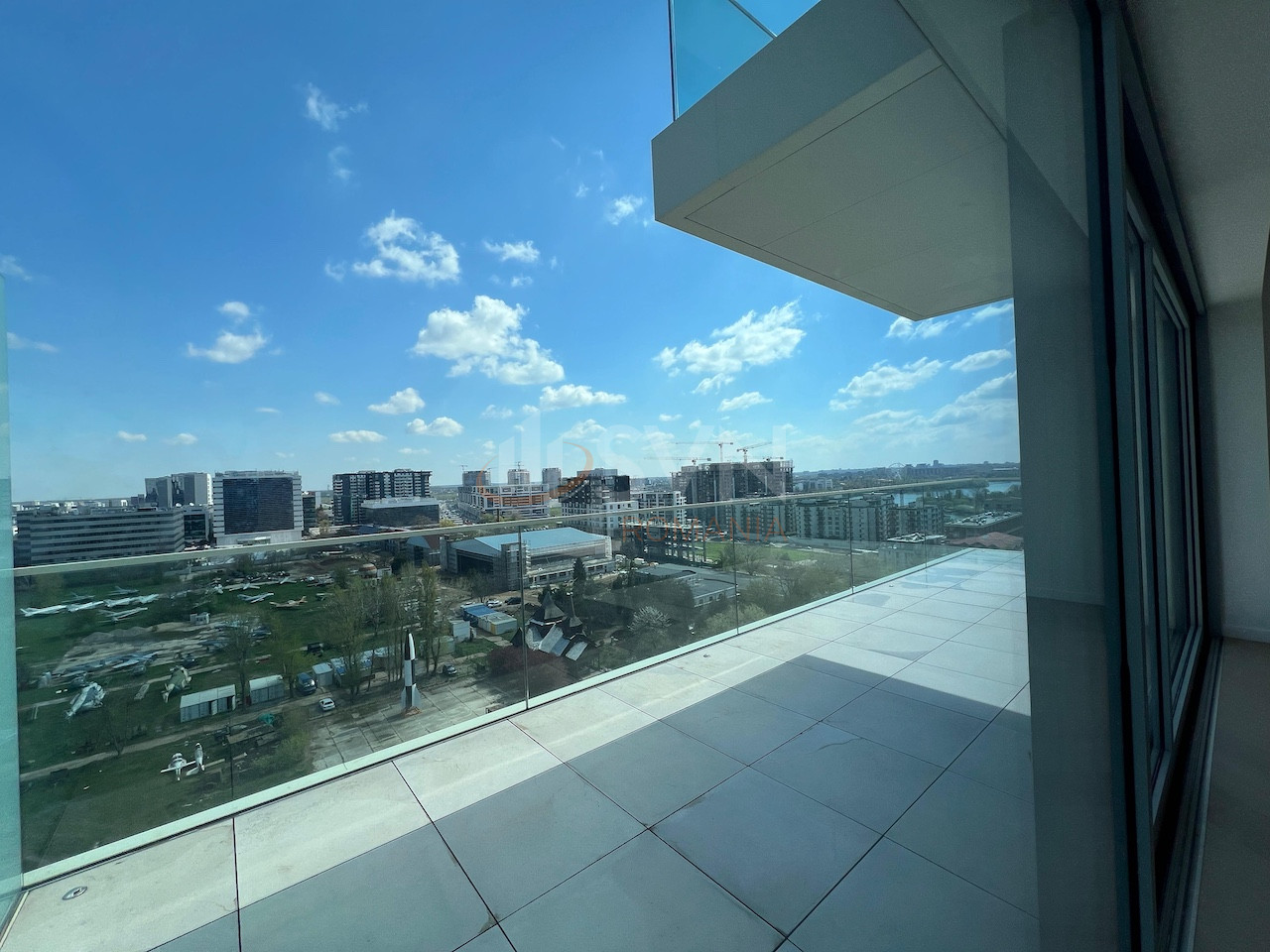 Apartament, 4 camere Bucuresti/Aviatiei