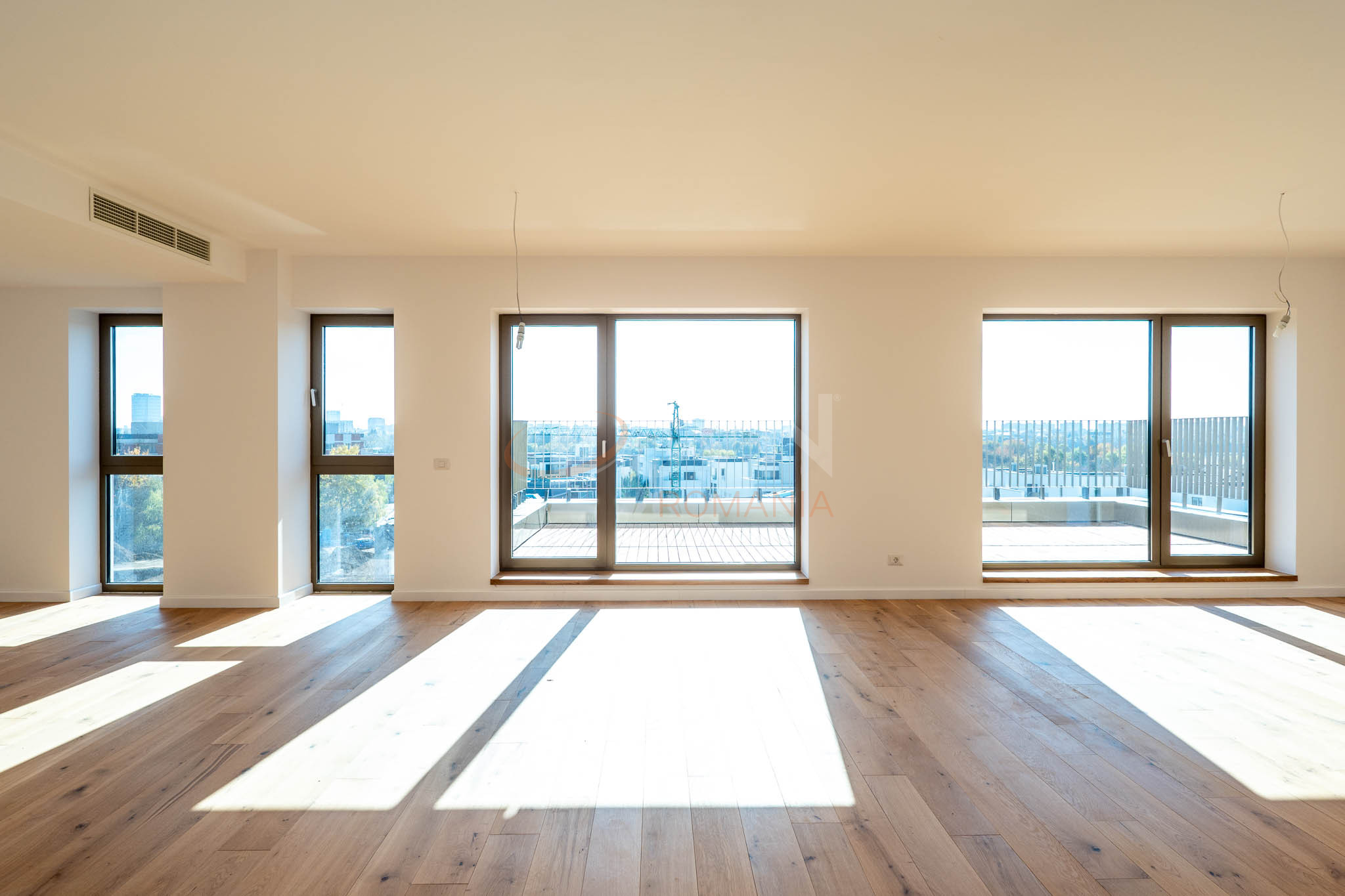 Apartament, 4 camere Bucuresti/Sisesti