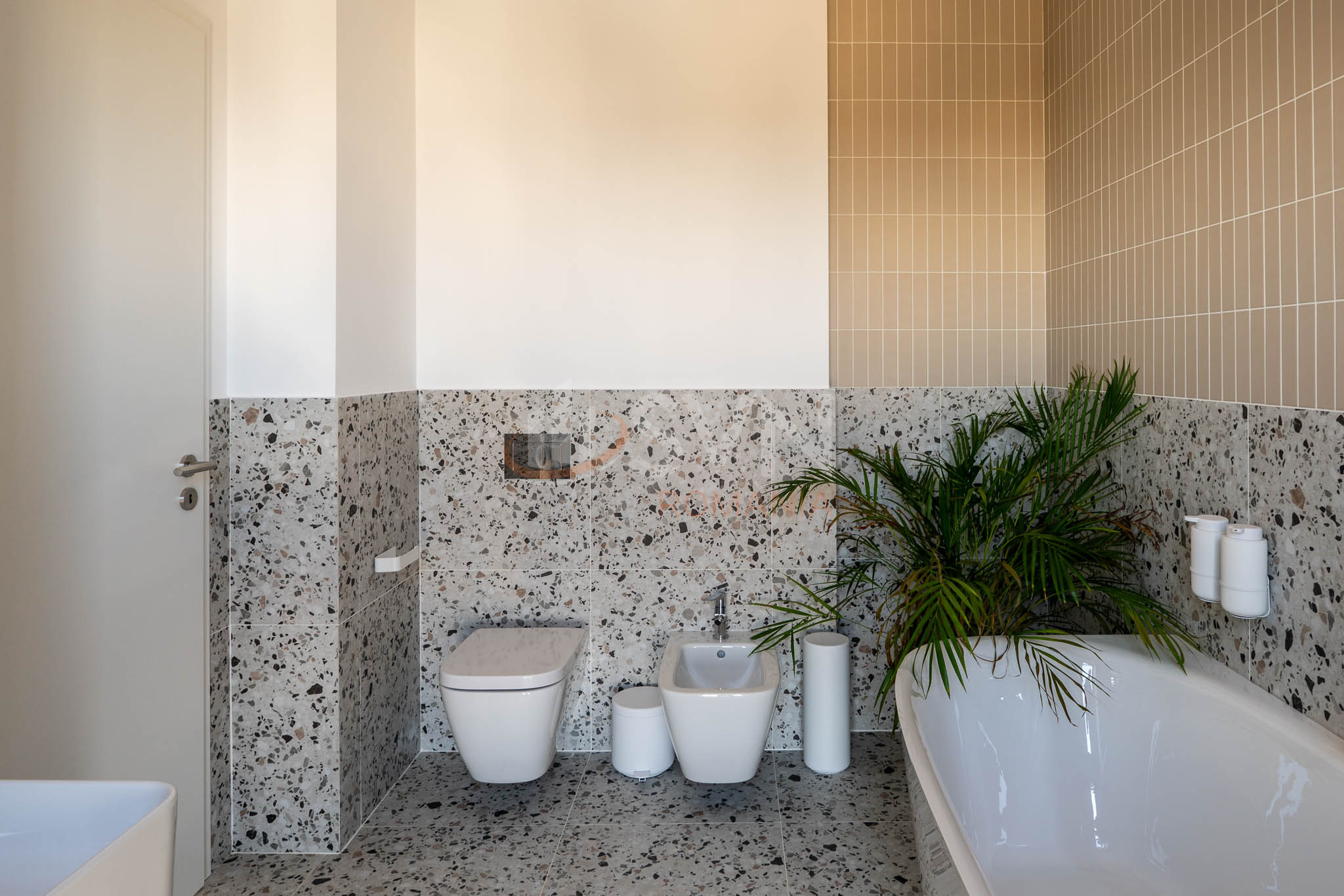 Apartament, 4 camere Bucuresti/Sisesti