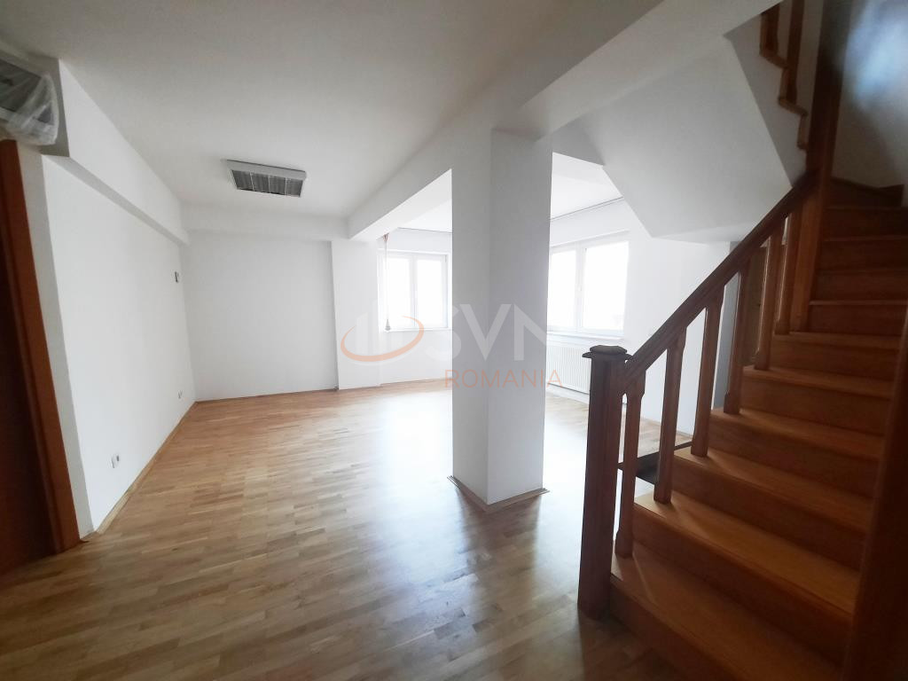 Apartament, 4 camere Bucuresti/Lizeanu