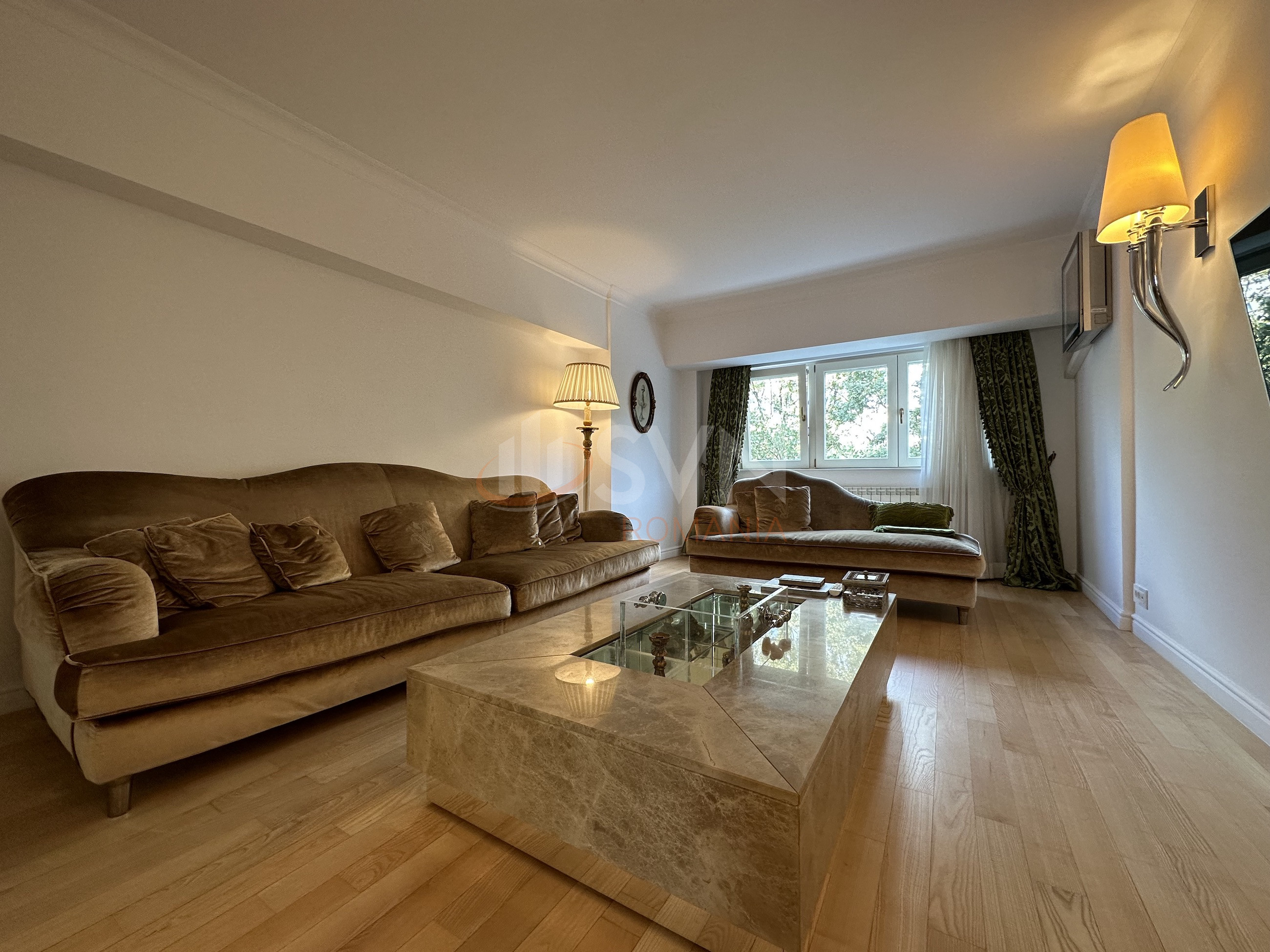 Apartament, 4 camere Bucuresti/Piata Unirii (s3)